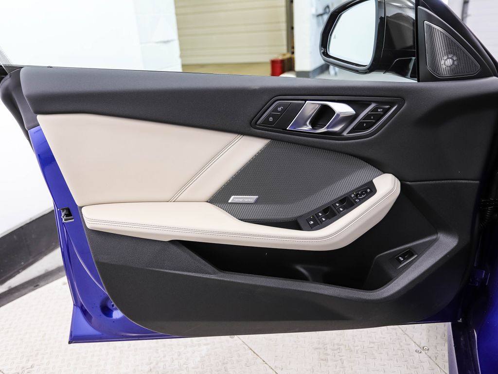 Thumbnail: 2026 BMW 2 Series - 8