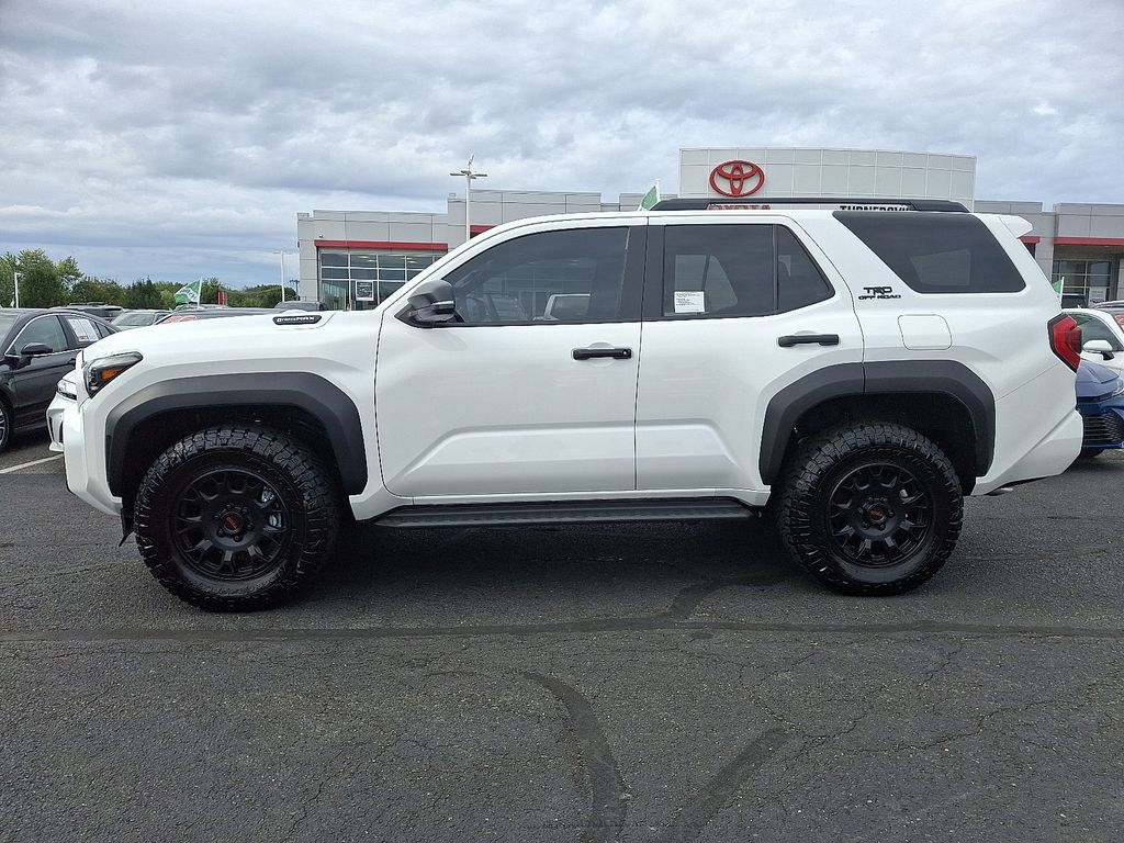 Thumbnail: 2025 Toyota 4Runner - 7