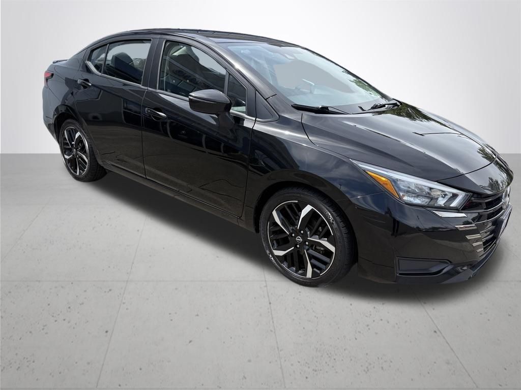 2024 Nissan Versa 1.6 SR