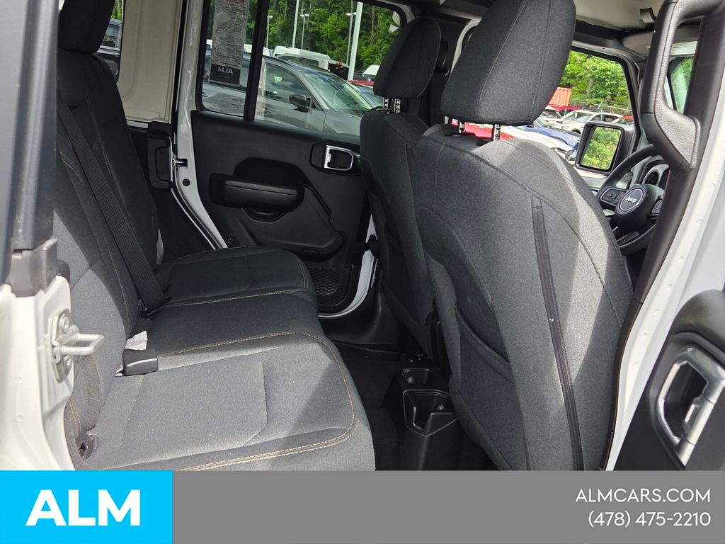 Used 2025 White Jeep Sport S image 16