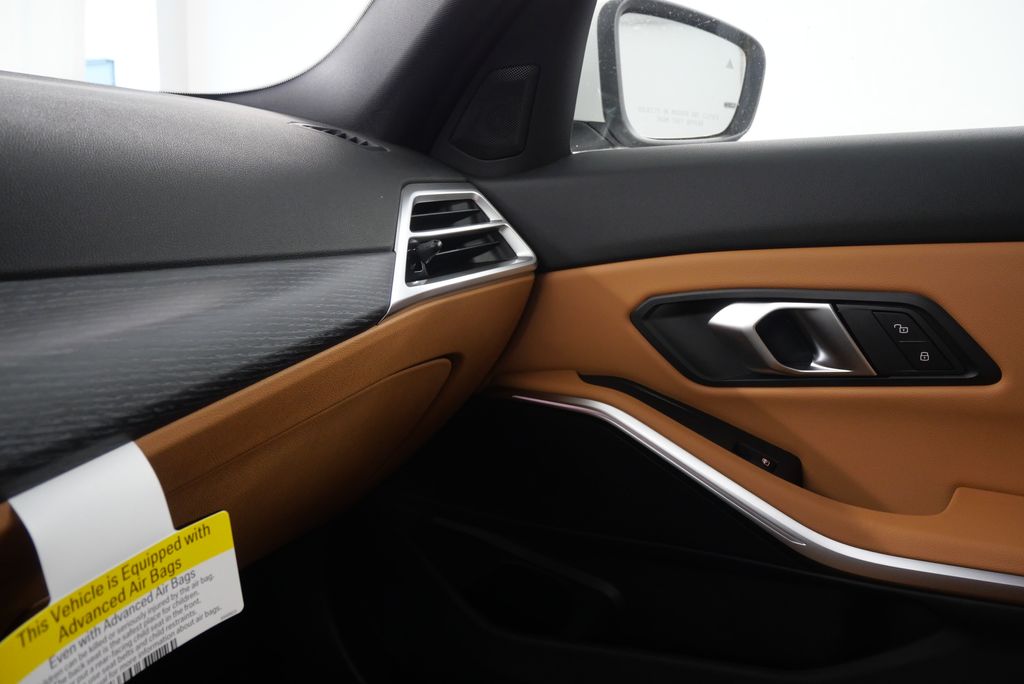 2025 BMW 3 Series 330i 26