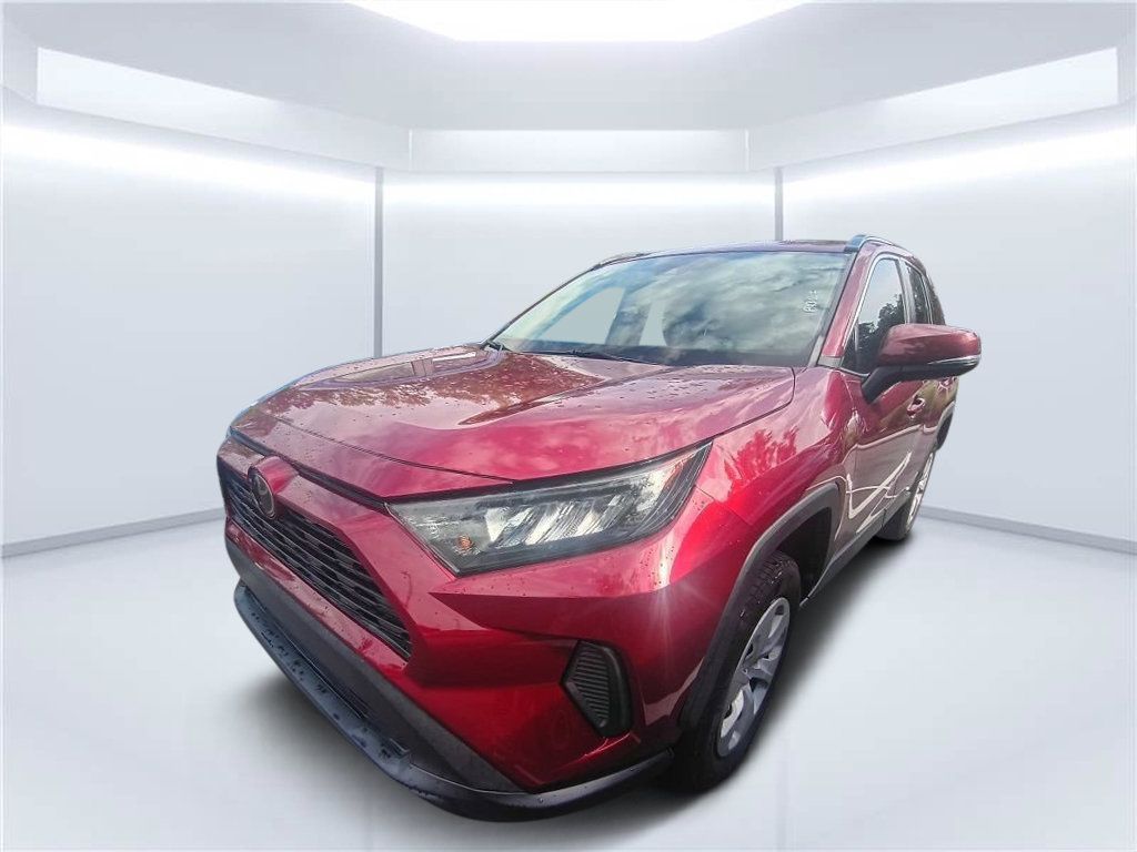 2020 Toyota RAV4 LE