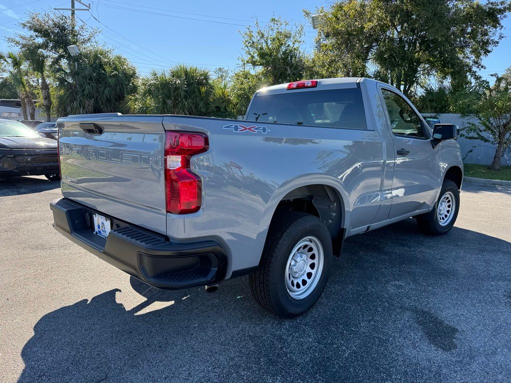 2024 Chevrolet Silverado 1500 WT 8