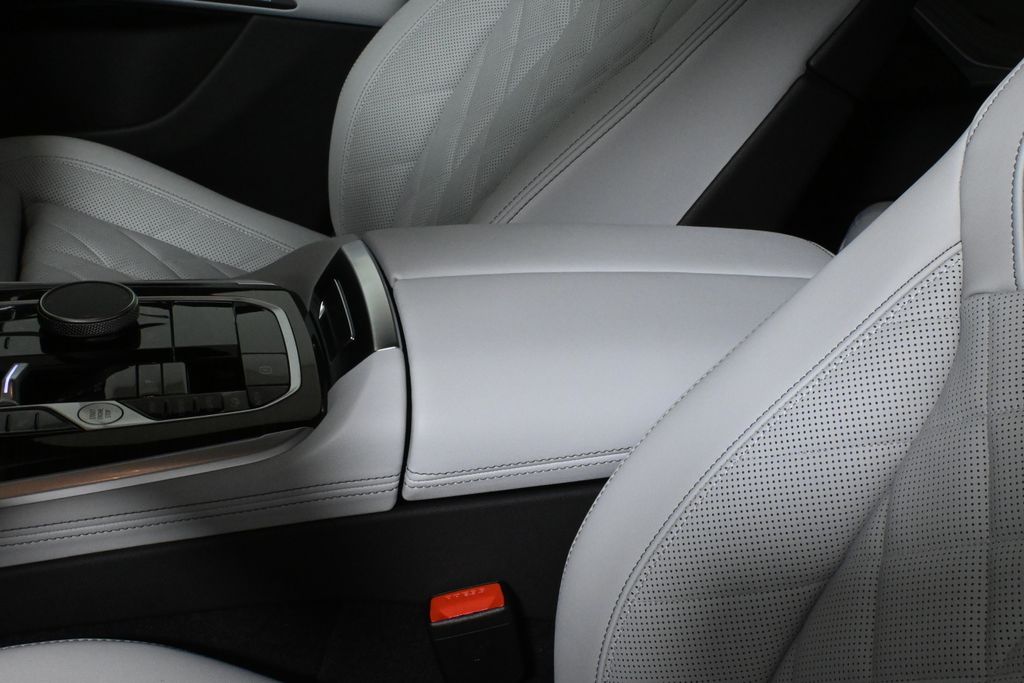 Thumbnail: 2026 BMW X5 - 26