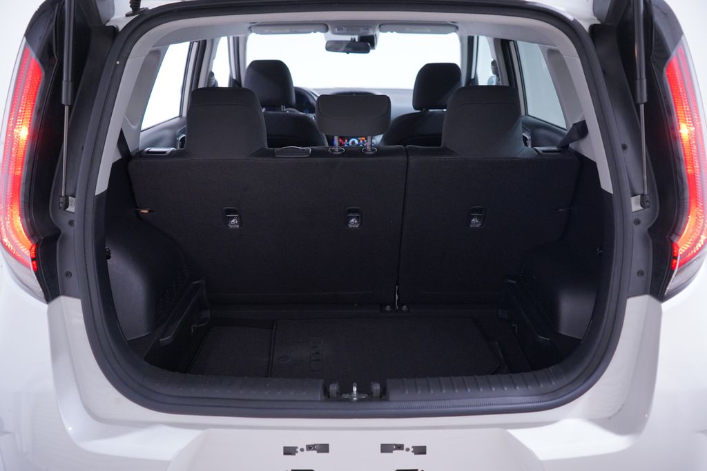 Thumbnail: 2023 Kia Soul - 19