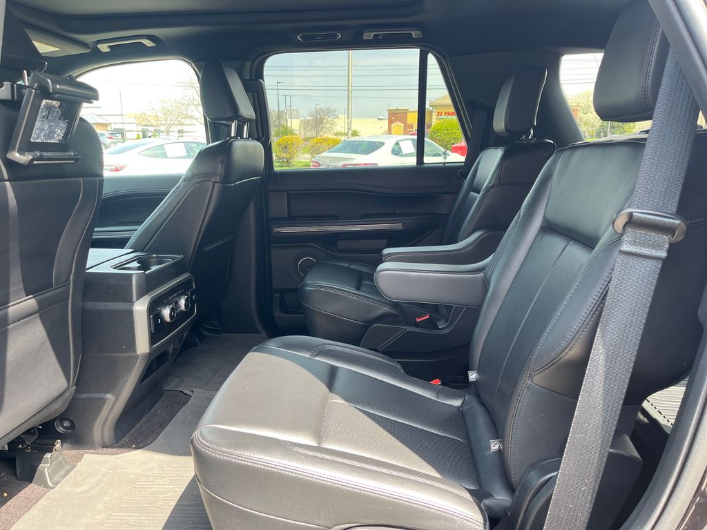 2021 Ford Expedition XLT photo