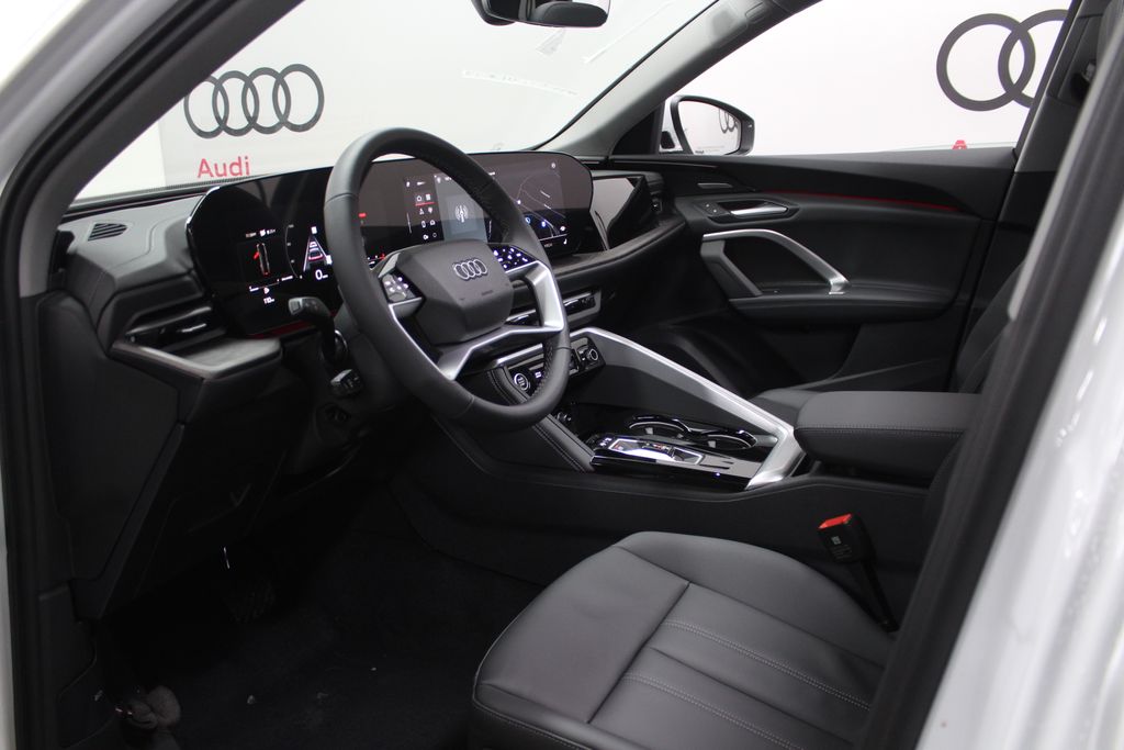 Thumbnail: 2025 Audi Q5 - 10