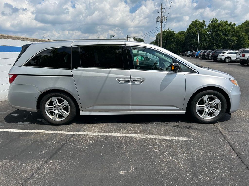 Thumbnail: 2012 Honda Odyssey - 6