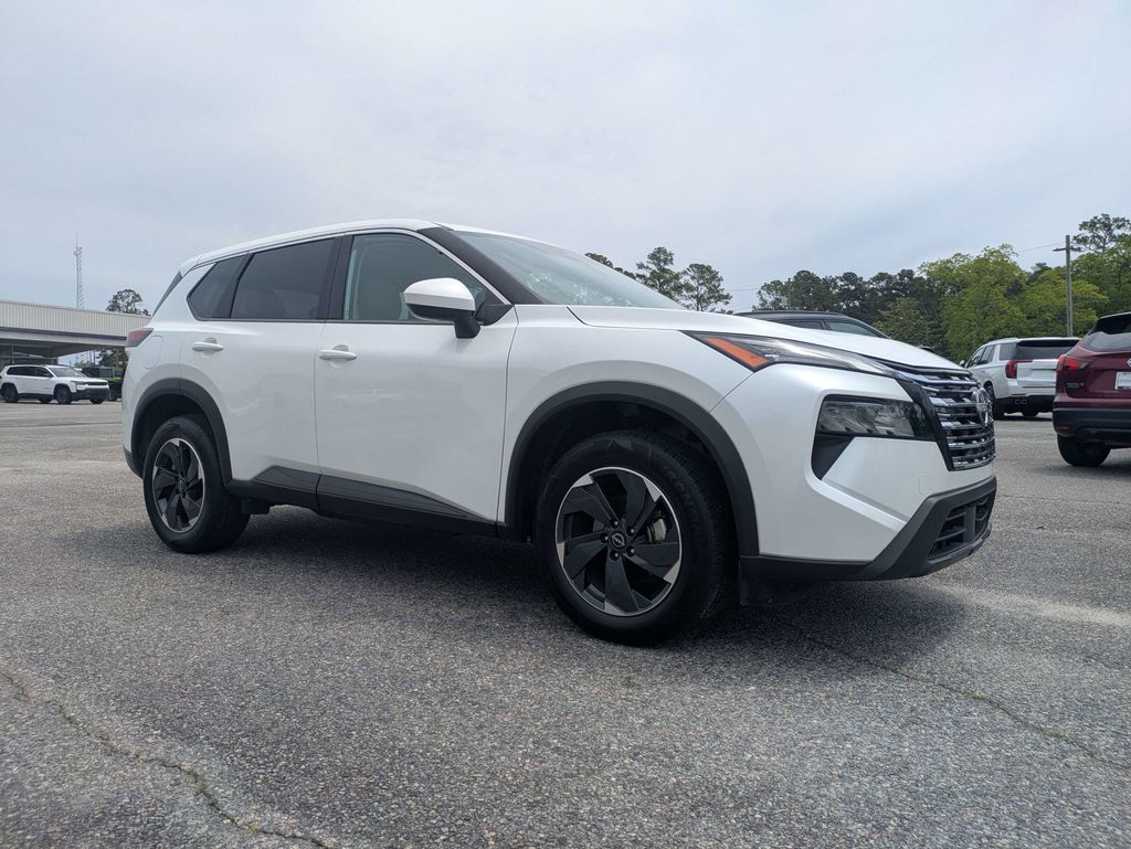 Everest White Pearl 2025 Nissan Rogue SUV / Crossover All-Wheel Drive Continuously Variable Transmission