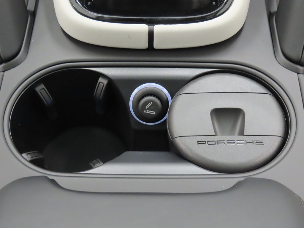 Thumbnail: 2026 Porsche  - 31