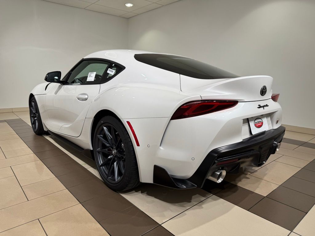 Thumbnail: 2026 Toyota GR Supra - 3