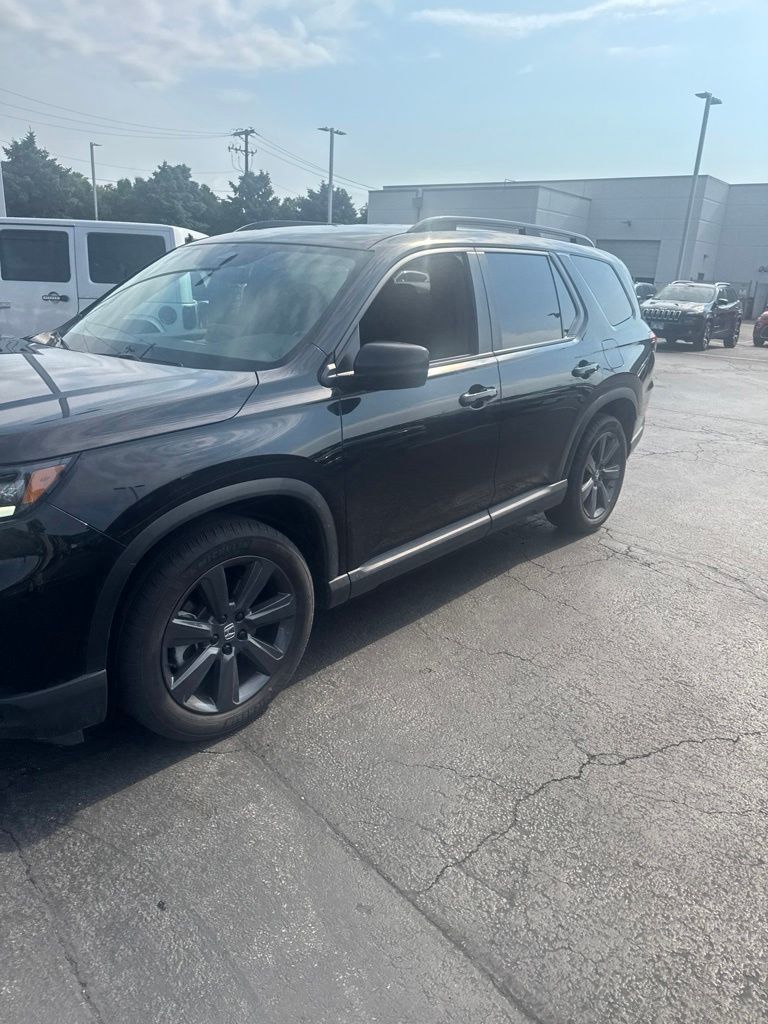 Crystal Black Pearl 2025 Honda Pilot SUV / Crossover All-Wheel Drive Automatic