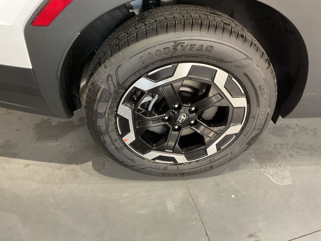 New 2026 White Hyundai SE image 20