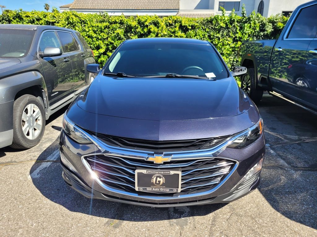 Used 2023 Gray Chevrolet LT image 2