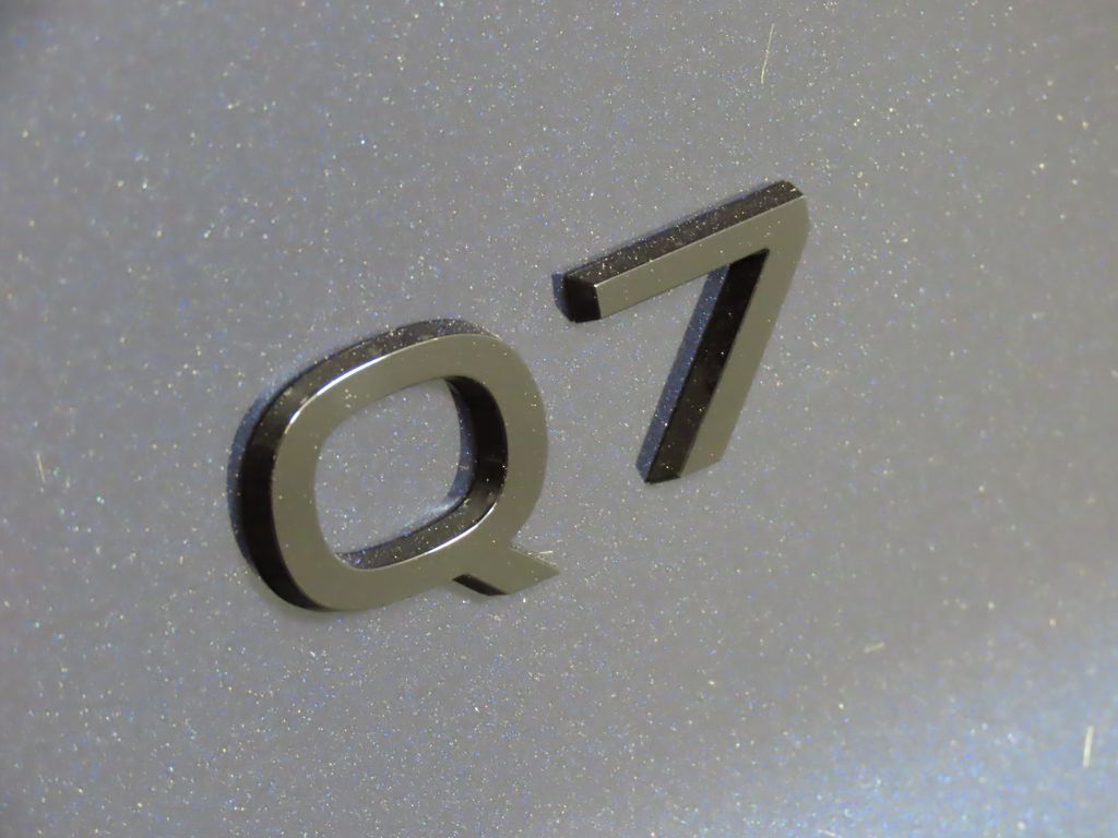 Thumbnail: 2025 Audi Q7 - 9
