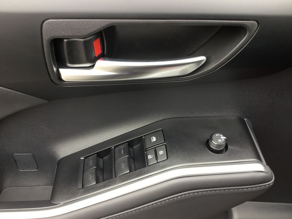 Thumbnail: 2026 Toyota Highlander - 20