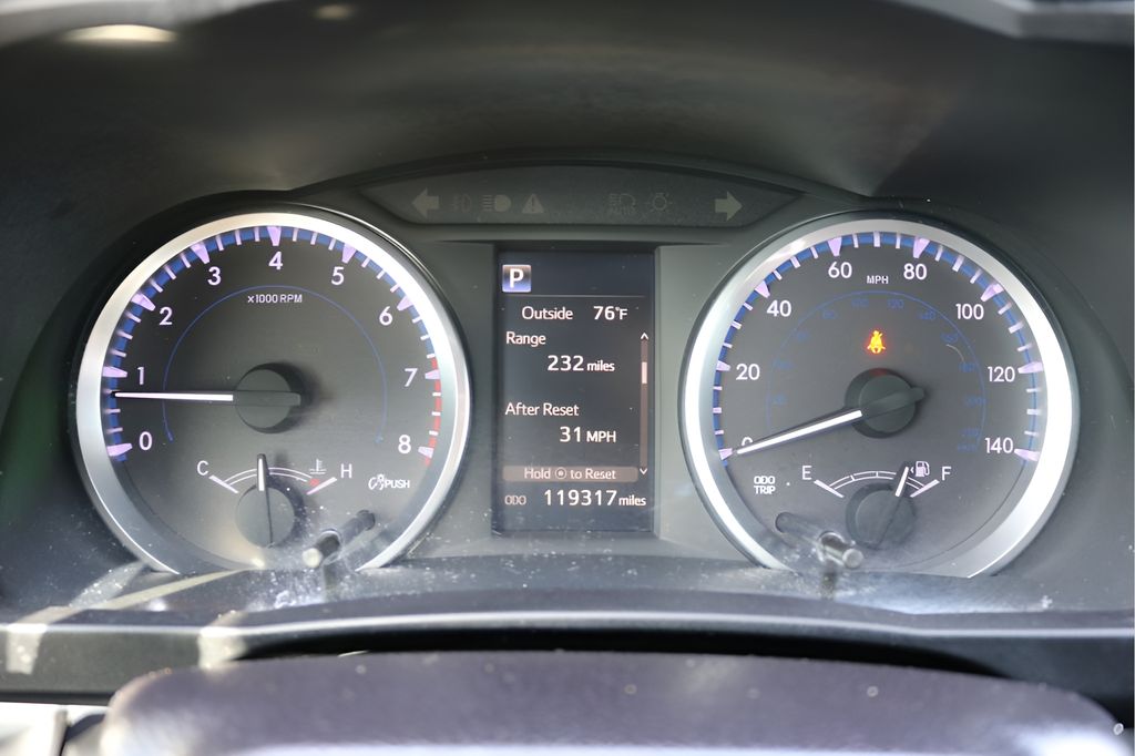 Used Car 2018 Toyota Highlander  Le For Sale Under $25,000 In Austin, Texas