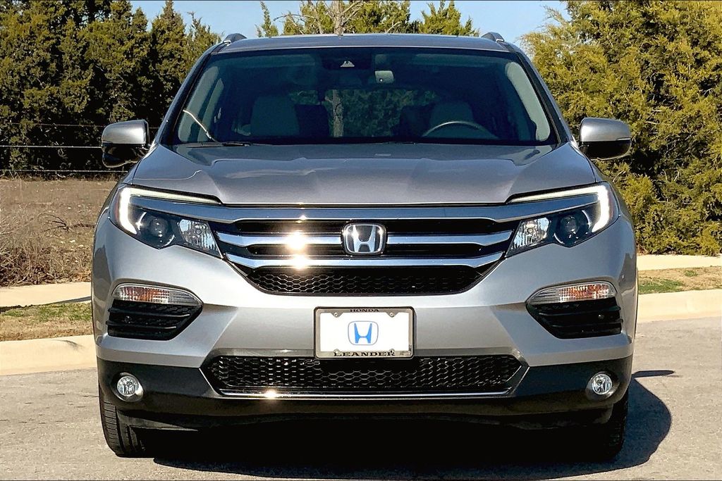 2018 Honda Pilot Touring 2