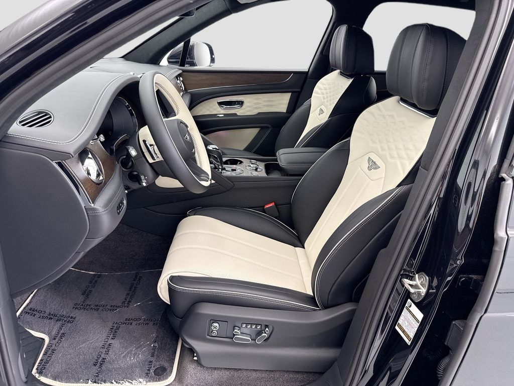 Thumbnail: 2026 Bentley Bentayga - 18