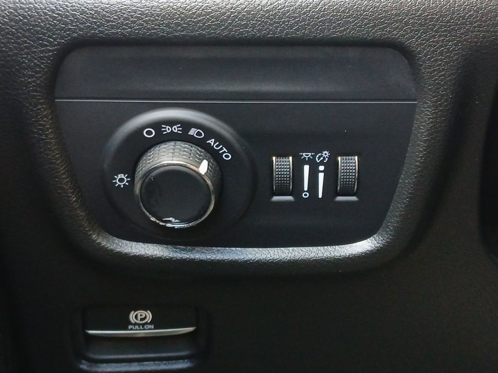 Used Car 2024 Jeep Grand Cherokee L  Laredo For Sale Under $35,000 In Austin, Texas