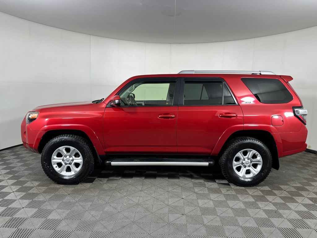2016 Toyota 4Runner SR5 - Image 2