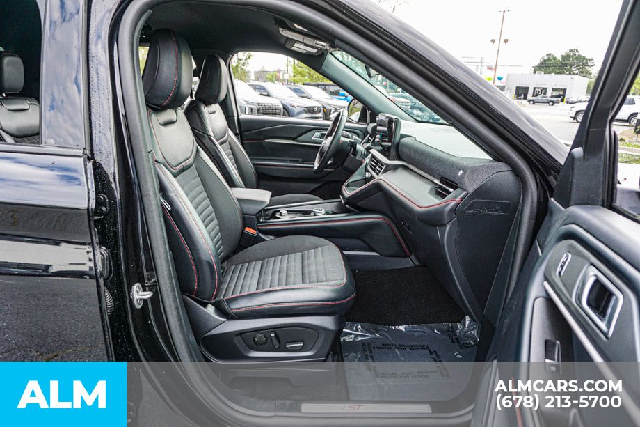 Used 2025 Black Ford ST-Line image 24