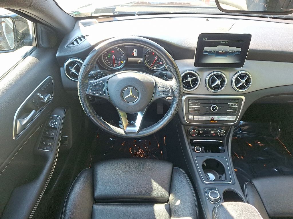 Thumbnail: 2020 Mercedes-Benz GLA - 11