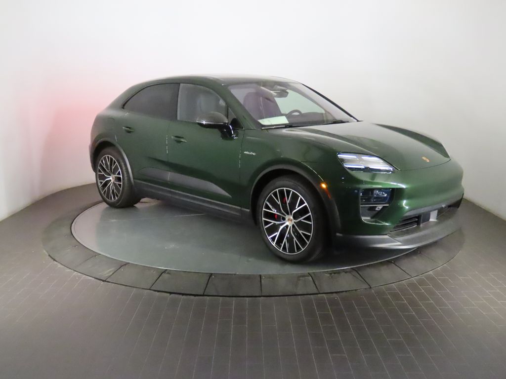 Thumbnail: 2025 Porsche Macan - 9
