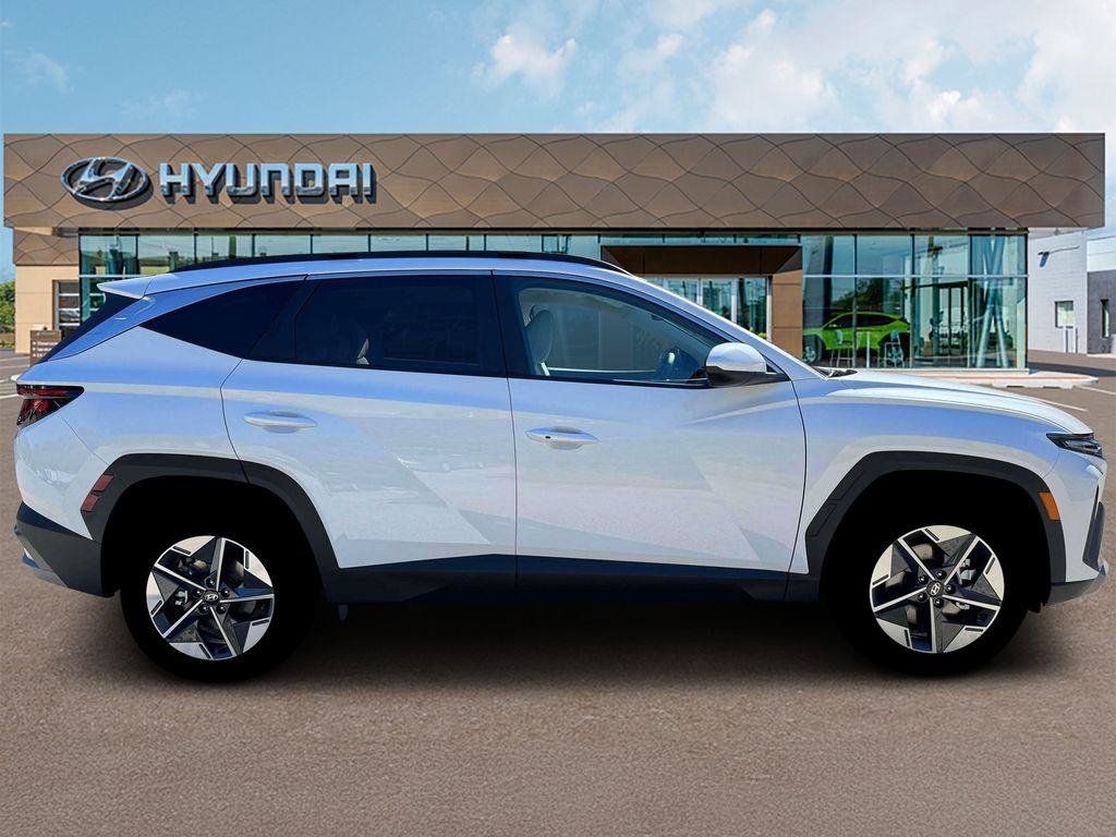 New 2026 White Hyundai SEL image 9