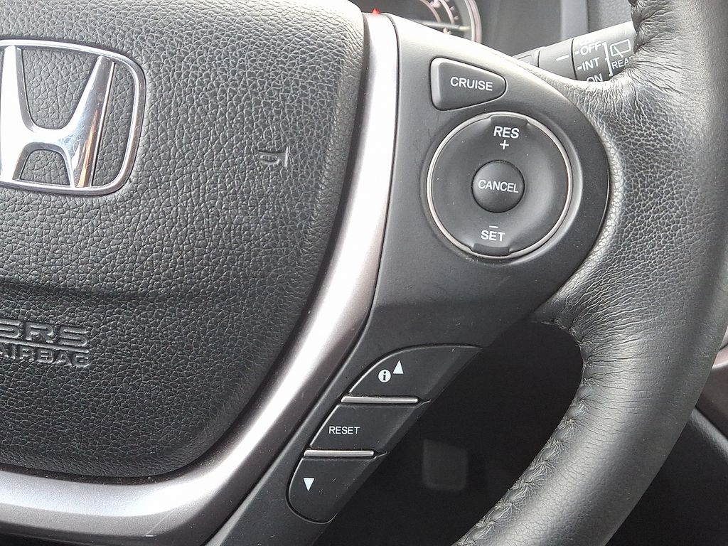 Thumbnail: 2016 Honda Pilot - 23