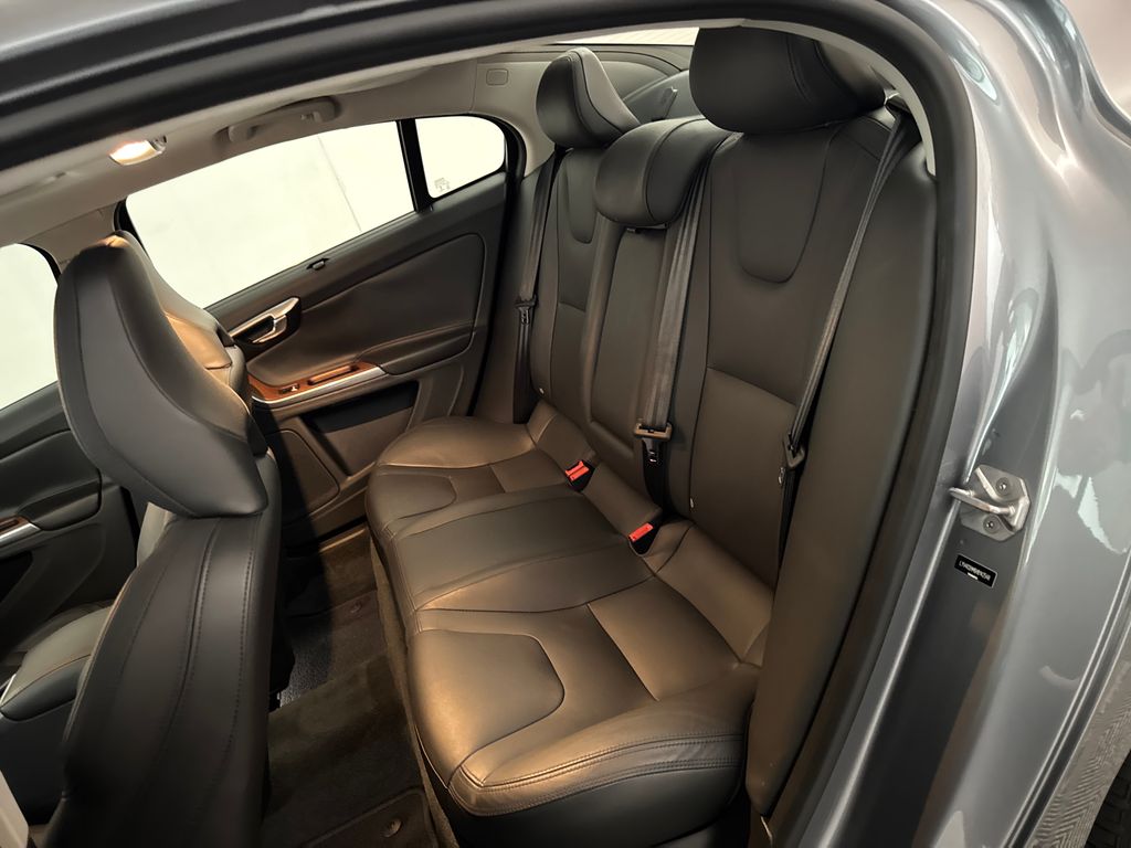 2017 Osmium Gray Metallic Volvo S60 Inscription T5 Platinum FWD Sedan