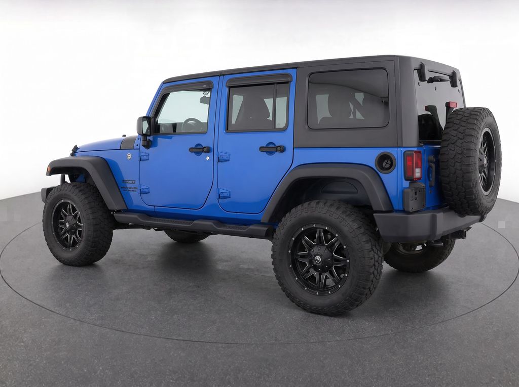 Thumbnail: 2016 Jeep Wrangler - 5