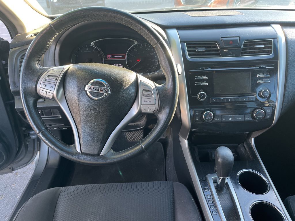 2014 Nissan Altima 2.5 SV 8