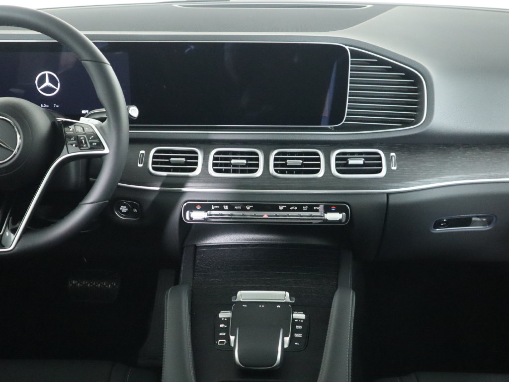 Thumbnail: 2026 Mercedes-Benz GLE - 14