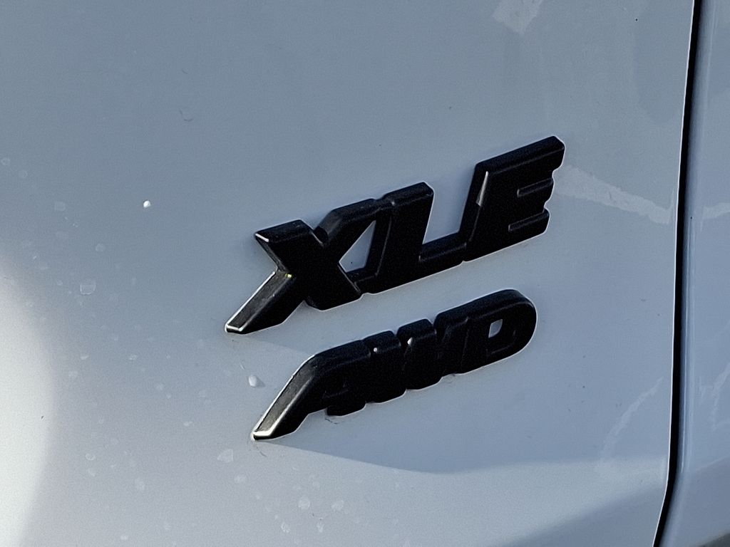 Thumbnail: 2025 Toyota RAV4 - 6