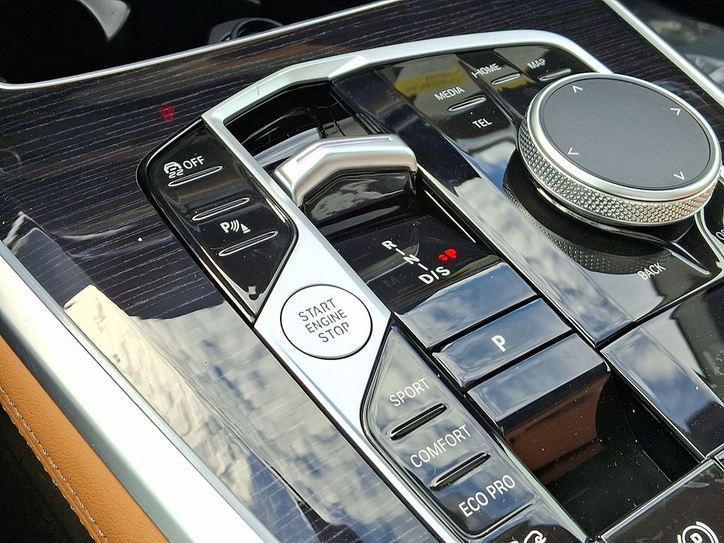 Thumbnail: 2026 BMW X5 - 7