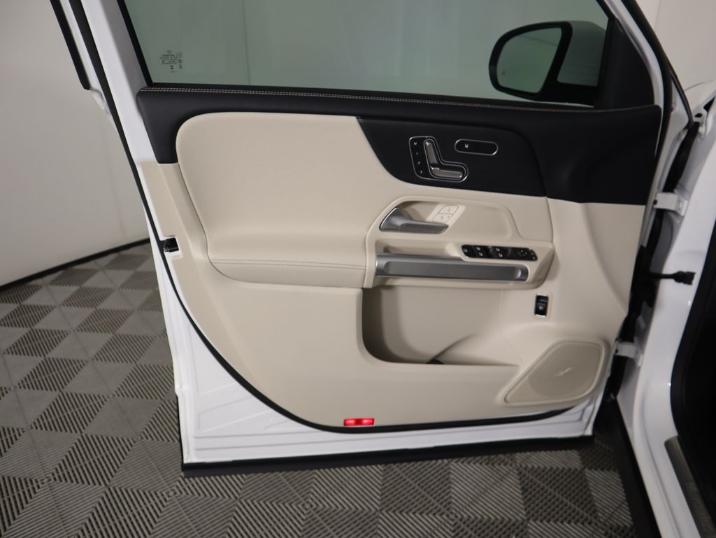 Thumbnail: 2026 Mercedes-Benz GLB - 25