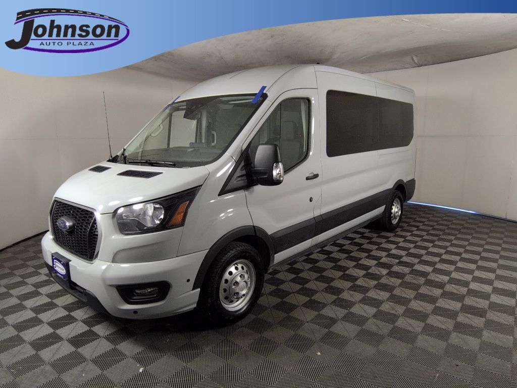Avalanche 2025 Ford Transit Passenger 350 XLT Medium Roof LB AWD Van All-Wheel Drive