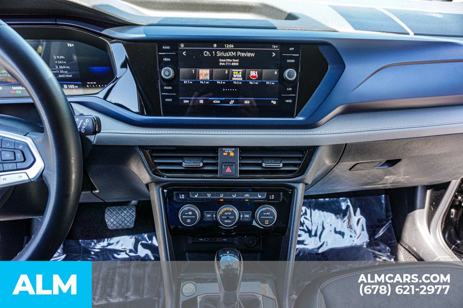 2024 Volkswagen Taos SE - Photo 40