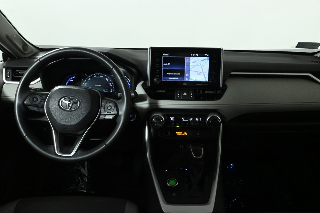 2019 Toyota RAV4 Limited 18