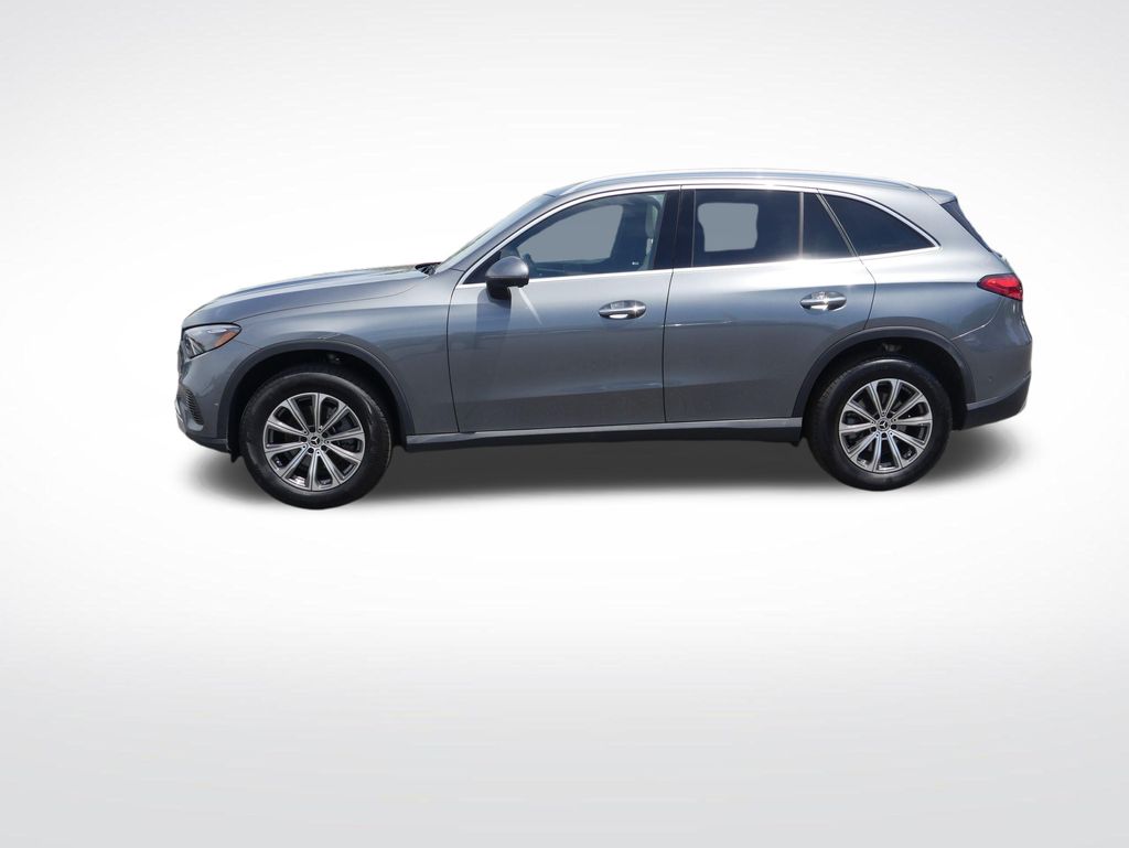 Thumbnail: 2023 Mercedes-Benz GLC - 2