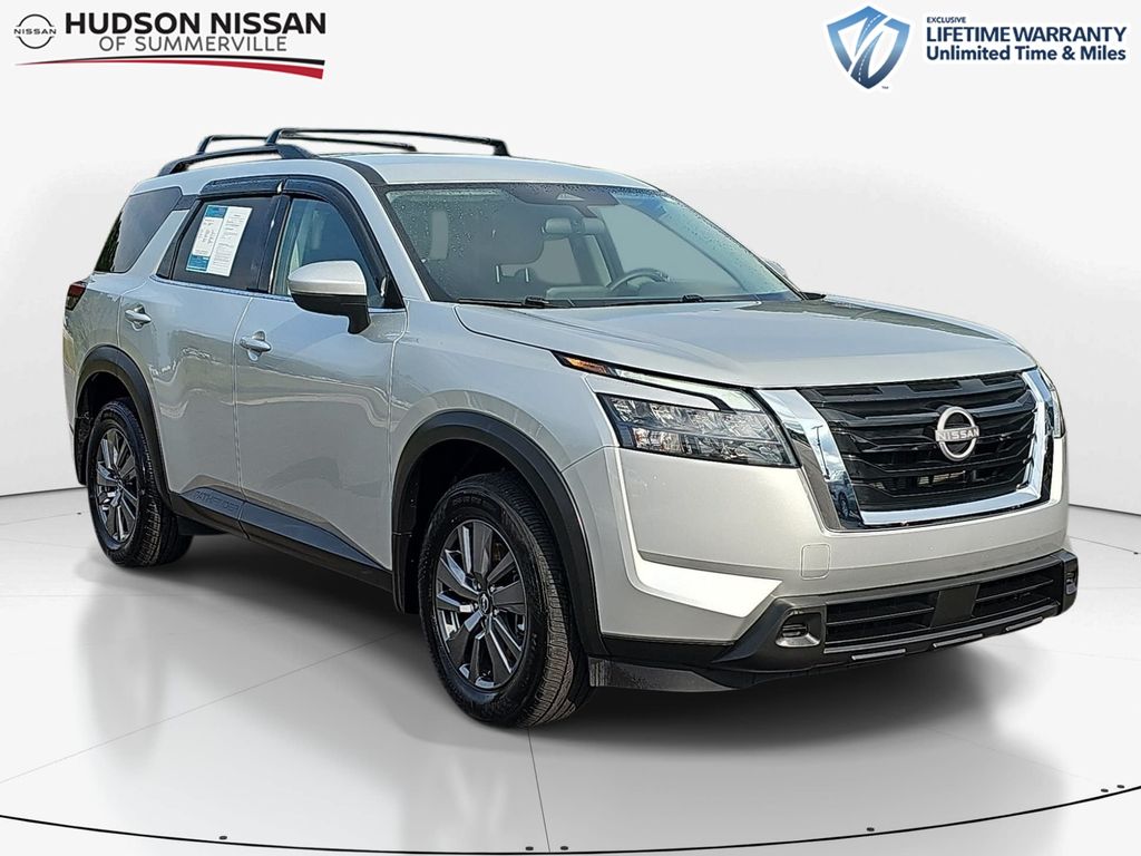 Brilliant Silver Metallic 2025 Nissan Pathfinder SUV / Crossover Front-Wheel Drive 9-Speed Automatic