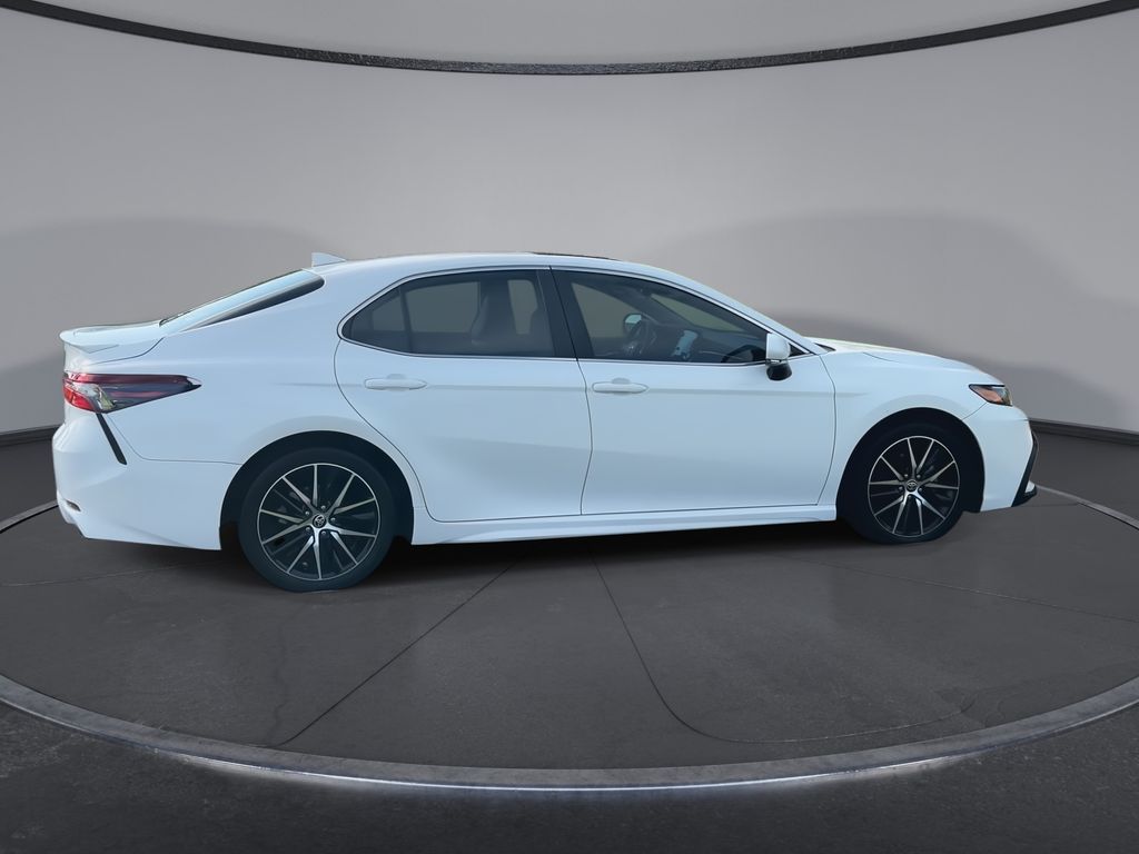 Thumbnail: 2024 Toyota Camry - 9