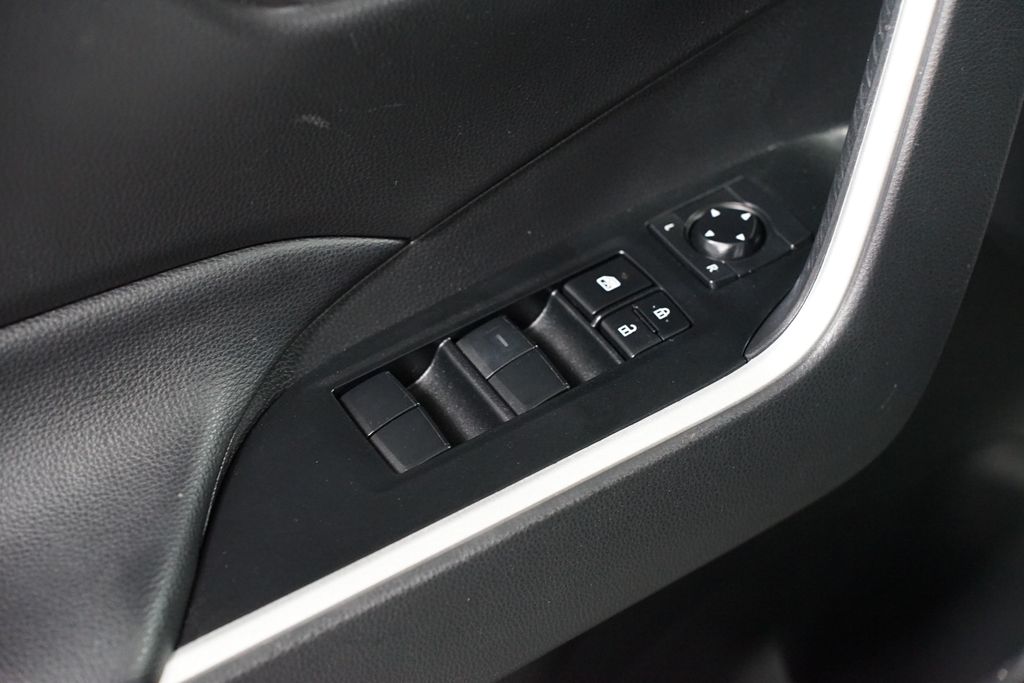 Thumbnail: 2021 Toyota RAV4 - 30