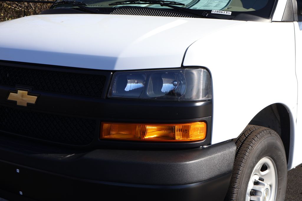 Thumbnail: 2022 Chevrolet Express - 3