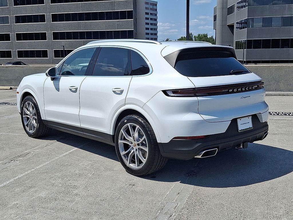 Thumbnail: 2026 Porsche Cayenne - 3