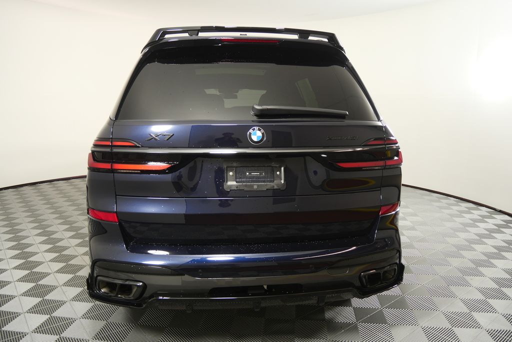 Thumbnail: 2024 BMW X7 - 4