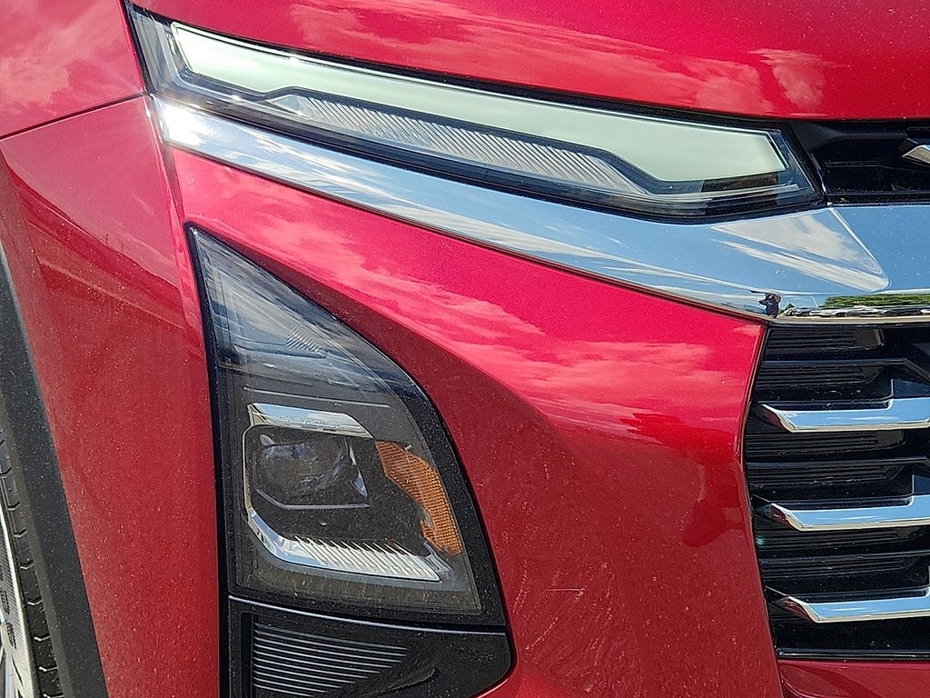 used 2026 Chevrolet Equinox car, priced at $32,794