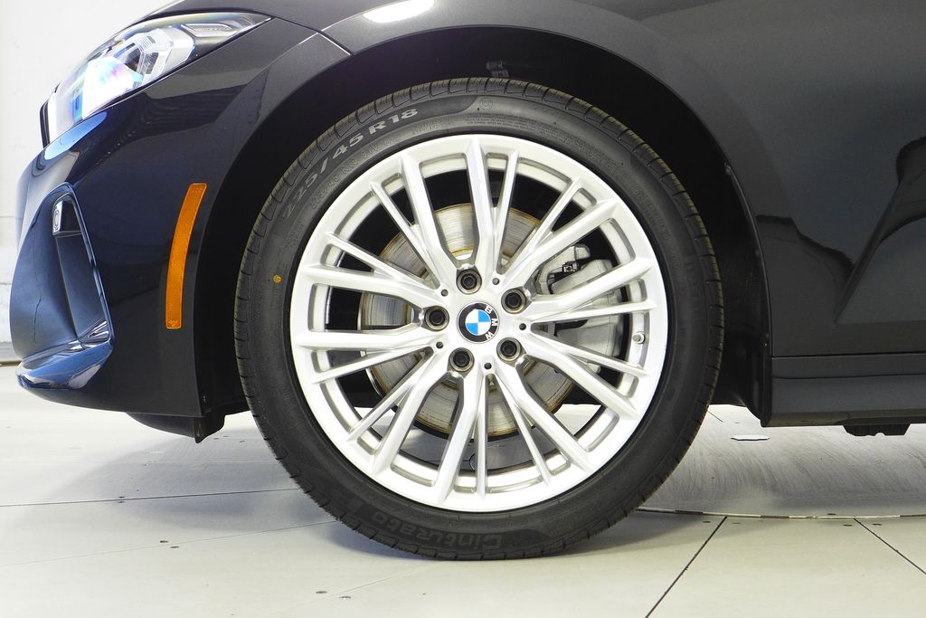 Thumbnail: 2024 BMW 3 Series - 5