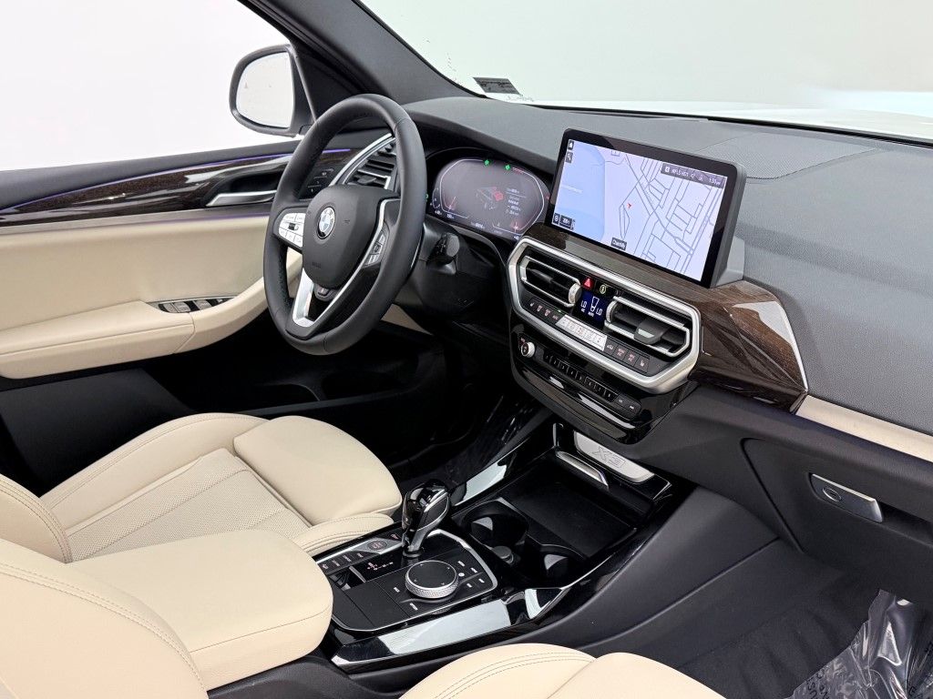 Thumbnail: 2024 BMW X3 - 17